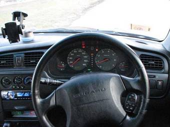 1999 Subaru Legacy Wagon Photos