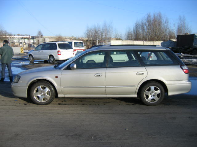 2000 Subaru Legacy Wagon Images