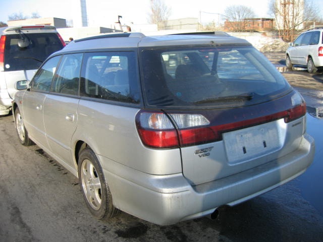 2000 Subaru Legacy Wagon Pictures