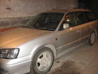 2000 Subaru Legacy Wagon Pictures