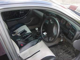 2000 Subaru Legacy Wagon Photos