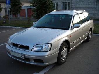 2000 Subaru Legacy Wagon Photos