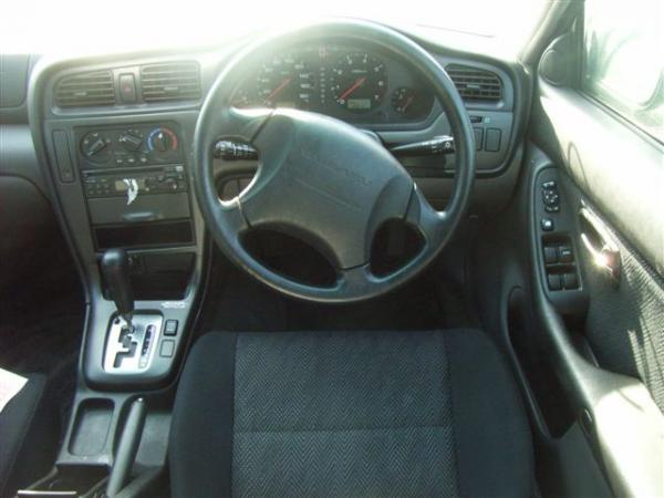 2001 Subaru Legacy Wagon Photos