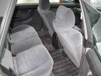2001 Subaru Legacy Wagon Photos