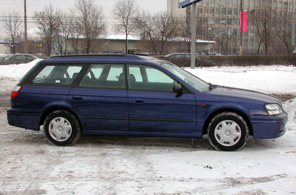 2002 Subaru Legacy Wagon Photos