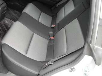 2003 Subaru Legacy Wagon Pics