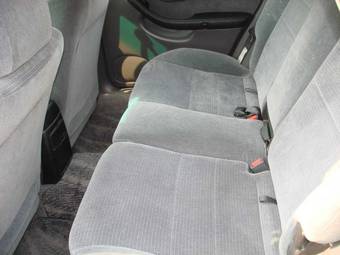 2003 Subaru Legacy Wagon Photos