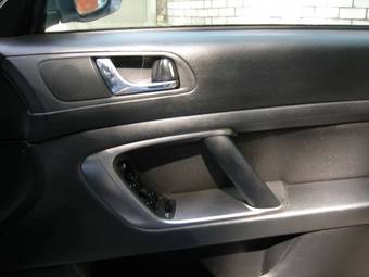 2003 Subaru Legacy Wagon Pictures