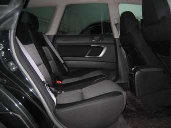 2004 Subaru Legacy Wagon Pictures