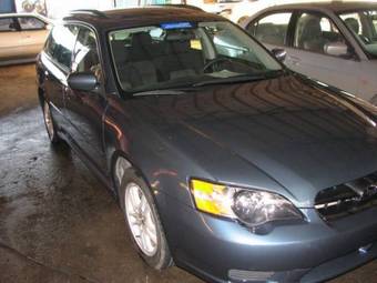2004 Subaru Legacy Wagon Pictures