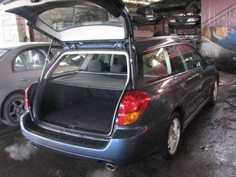 2004 Subaru Legacy Wagon Pictures