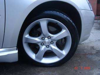 2004 Subaru Legacy Wagon Pictures