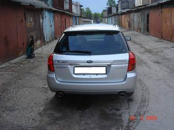 2004 Subaru Legacy Wagon Pictures