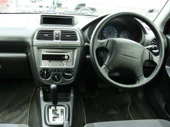 2004 Subaru Legacy Wagon Pictures