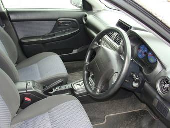 2004 Subaru Legacy Wagon Photos