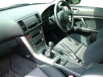 2004 Subaru Legacy Wagon Pictures
