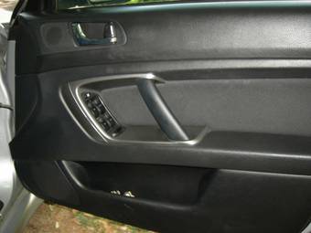 2004 Subaru Legacy Wagon Pictures