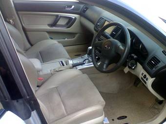 2004 Subaru Legacy Wagon Pictures