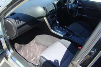 2005 Subaru Legacy Wagon Pictures