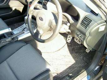 2005 Subaru Legacy Wagon Photos