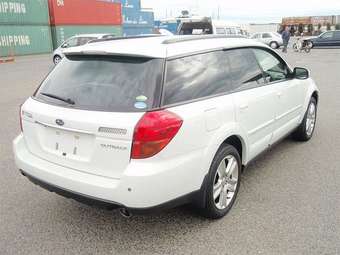 2005 Subaru Legacy Wagon Photos