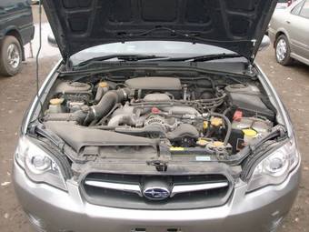 2005 Subaru Legacy Wagon Pictures