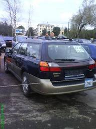 2000 Subaru Outback Photos