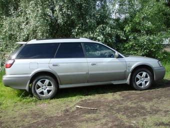 2000 Subaru Outback Photos