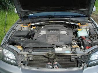 2000 Subaru Outback Photos