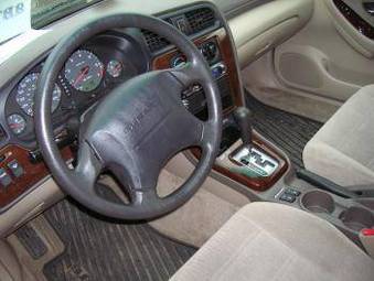 2001 Subaru Outback Pictures