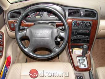 2001 Subaru Outback Photos