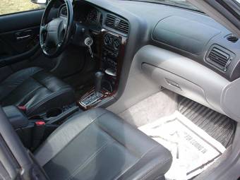 2002 Subaru Outback Pictures