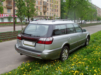 2003 Subaru Outback Photos