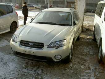 2003 Subaru Outback Photos