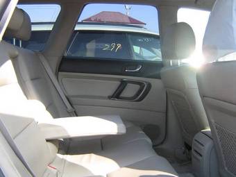 2003 Subaru Outback Images
