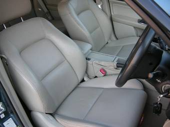 2003 Subaru Outback Pictures