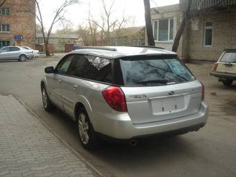 2003 Subaru Outback Pictures