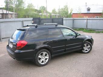 2003 Subaru Outback Pictures