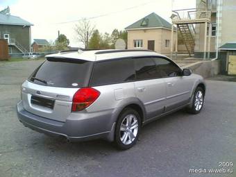 2003 Subaru Outback Photos