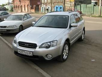 2003 Subaru Outback Photos