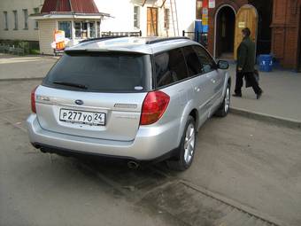 2003 Subaru Outback Photos