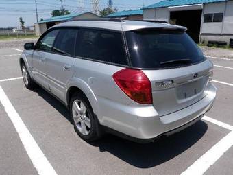 2003 Subaru Outback Pictures