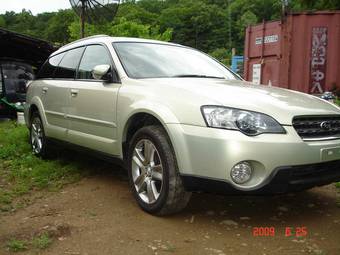 2003 Subaru Outback Photos