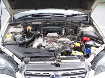 2004 Subaru Outback Images