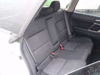 2004 Subaru Outback Pics