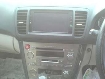 2004 Subaru Outback Images