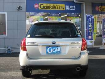 2004 Subaru Outback Pictures