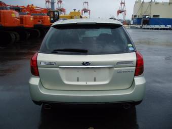 2004 Subaru Outback Photos