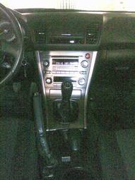 2004 Subaru Outback Photos