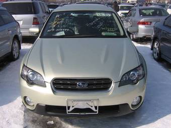 2004 Subaru Outback Pictures